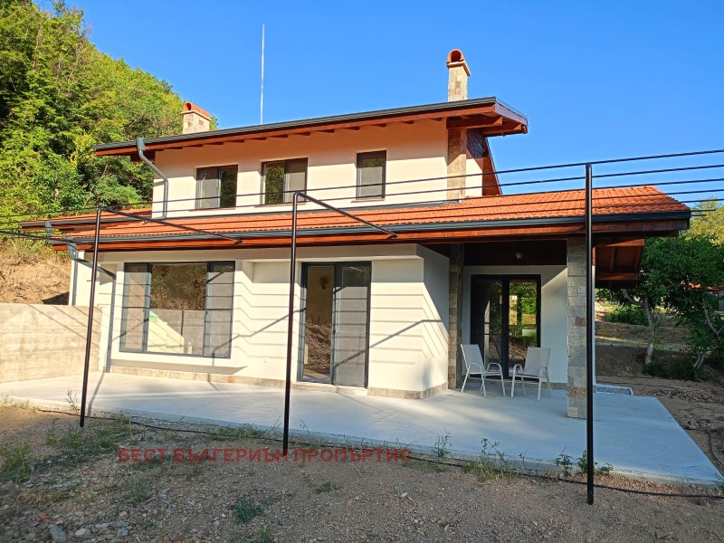 Дава под наем КЪЩА, с. Горна Брезница, област Благоевград, снимка 2 - Къщи - 52127868