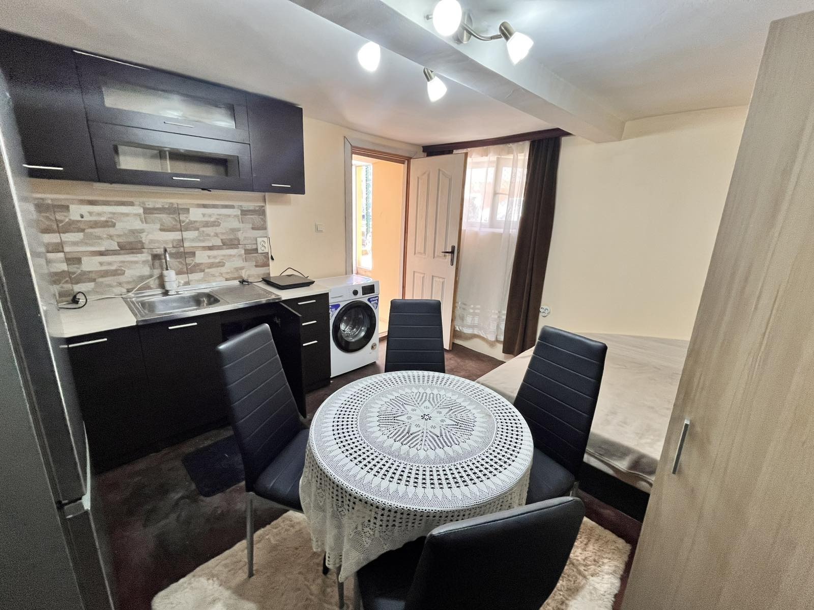 Дава под наем 1-СТАЕН, гр. Варна, Цветен квартал, снимка 4 - Апартаменти - 53796453