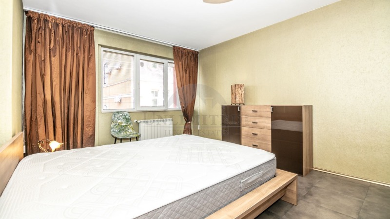 Издаје се  1 спаваћа соба Софија , Центар , 70 м2 | 84605780 - слика [11]