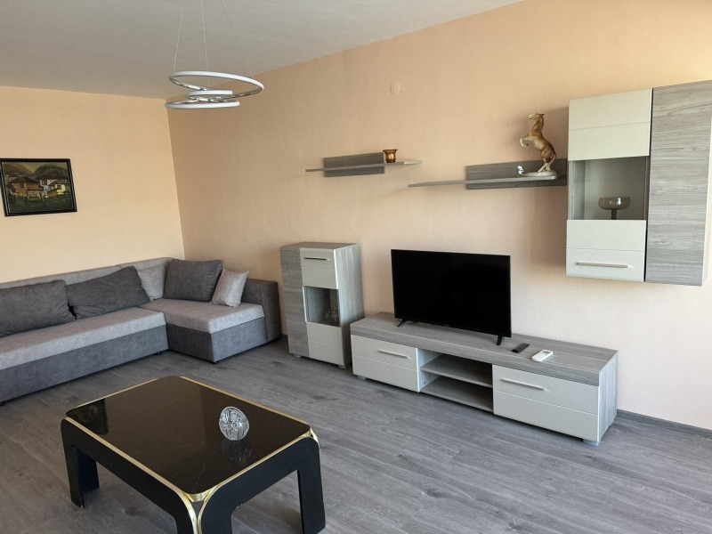 För uthyrning  2 sovrum Plovdiv , Centar , 106 kvm | 73682023