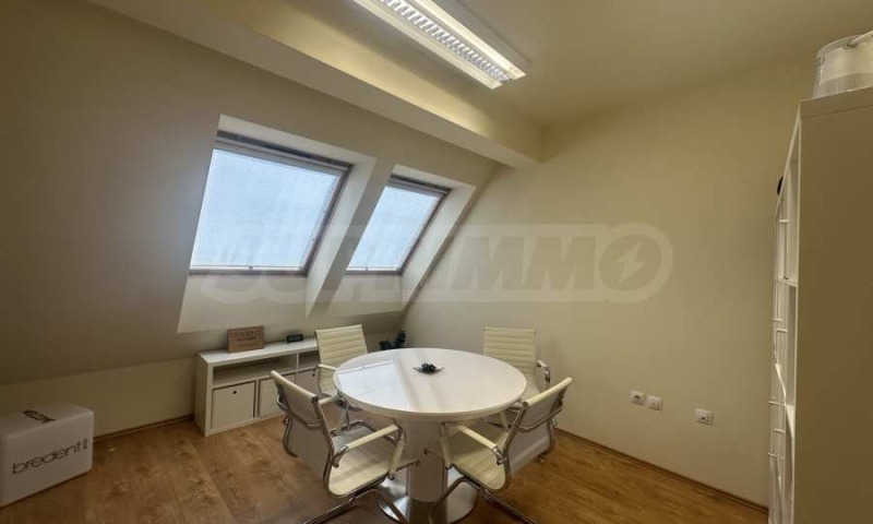 A louer  Bureau Sofia , Zona B-19 , 54 m² | 27072120 - image [4]