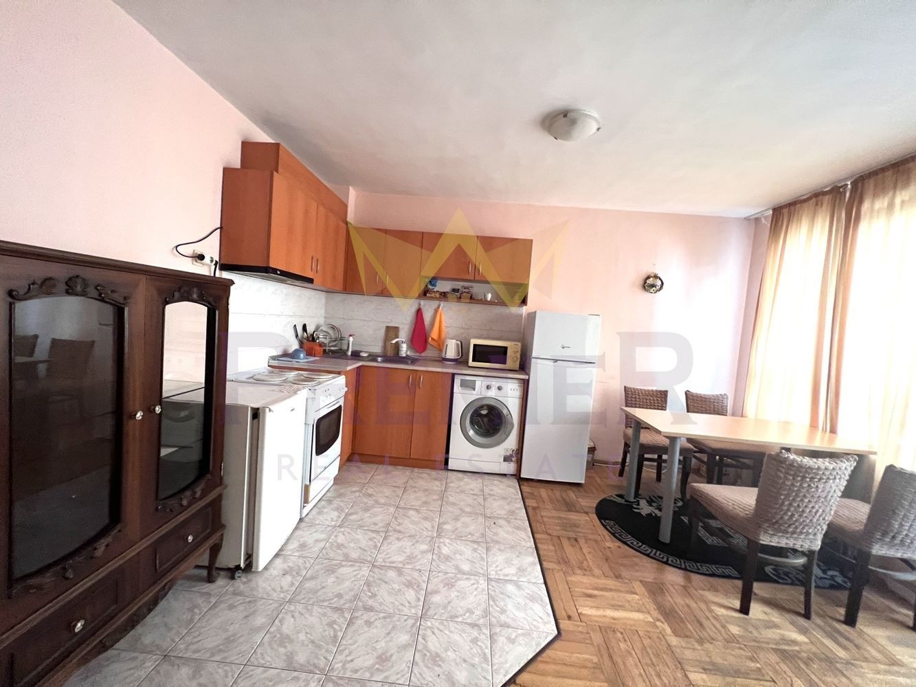 Дава под наем 2-СТАЕН, гр. Варна, Спортна зала, снимка 2 - Апартаменти - 50625850