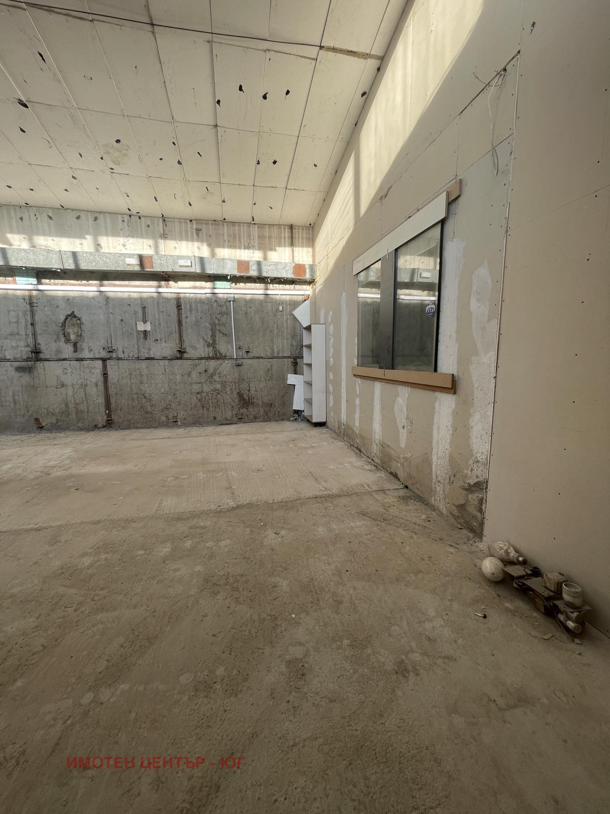 Дава под наем ПРОМ. ПОМЕЩЕНИЕ, гр. София, Бенковски, снимка 2 - Производствени сгради - 53942332