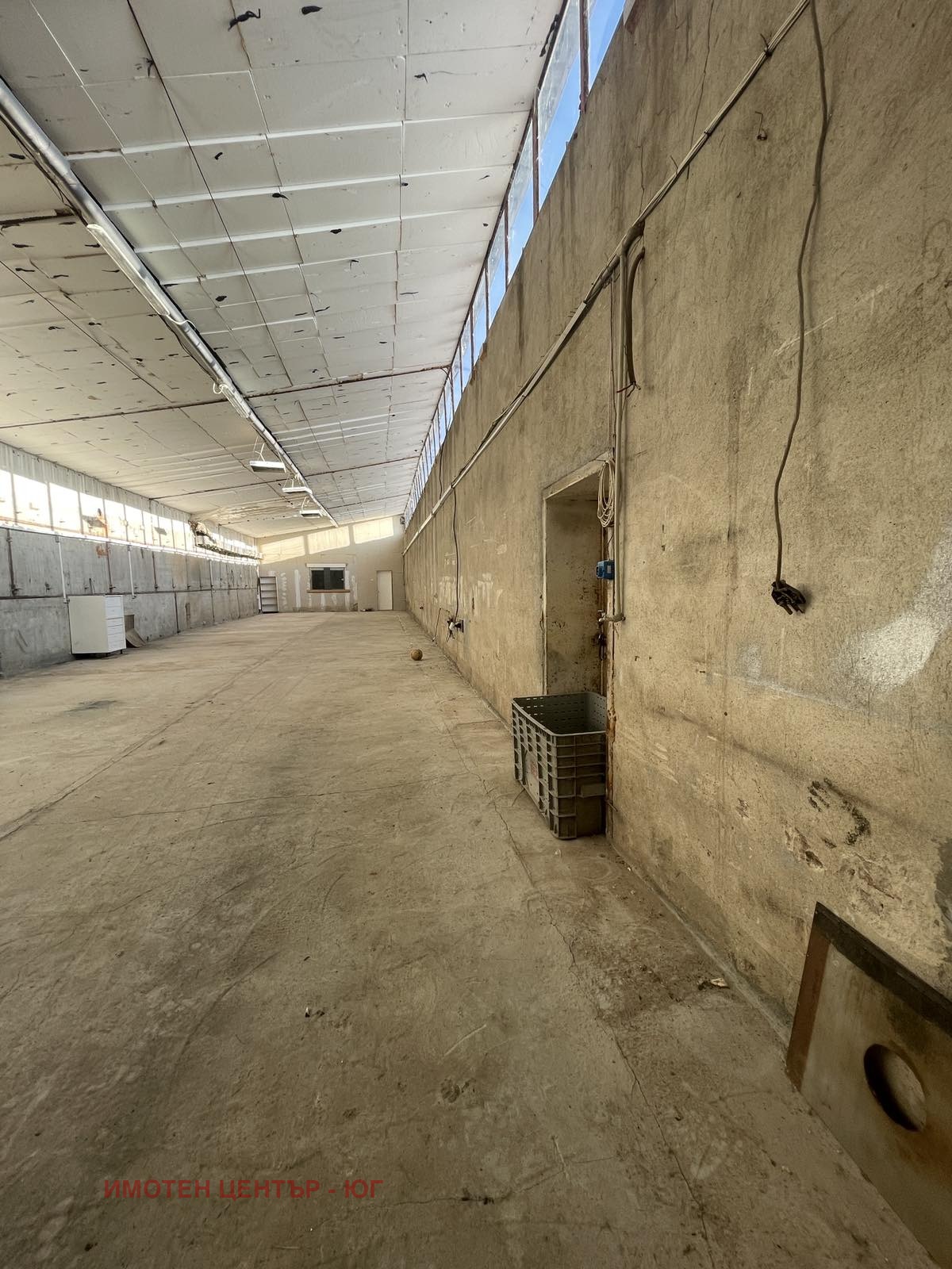 Дава под наем ПРОМ. ПОМЕЩЕНИЕ, гр. София, Бенковски, снимка 4 - Производствени сгради - 53942332