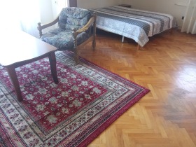 1 dormitorio Yavorov, Sofia 1