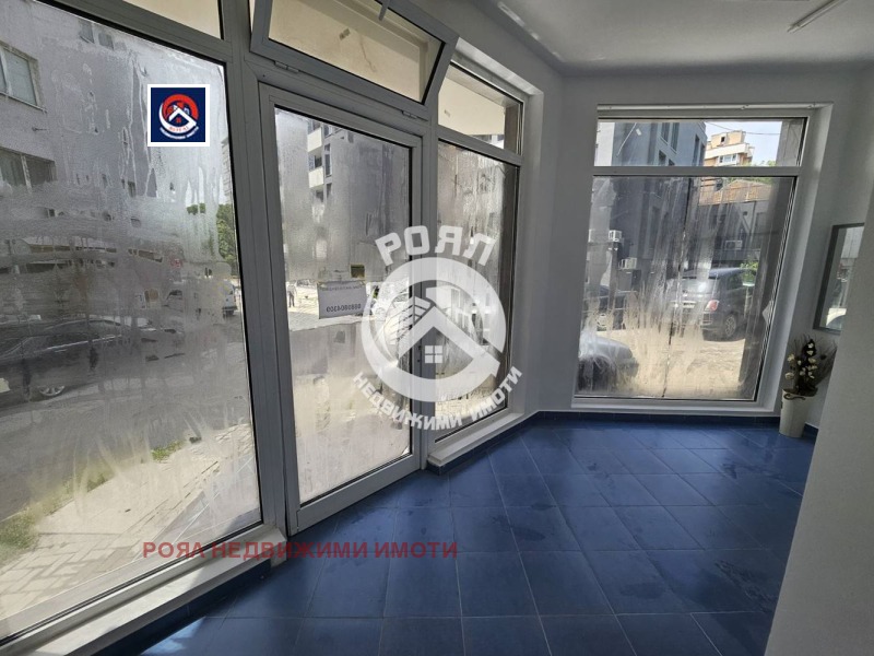 Дава под наем МАГАЗИН, гр. Пловдив, Център, снимка 2 - Магазини - 52769469