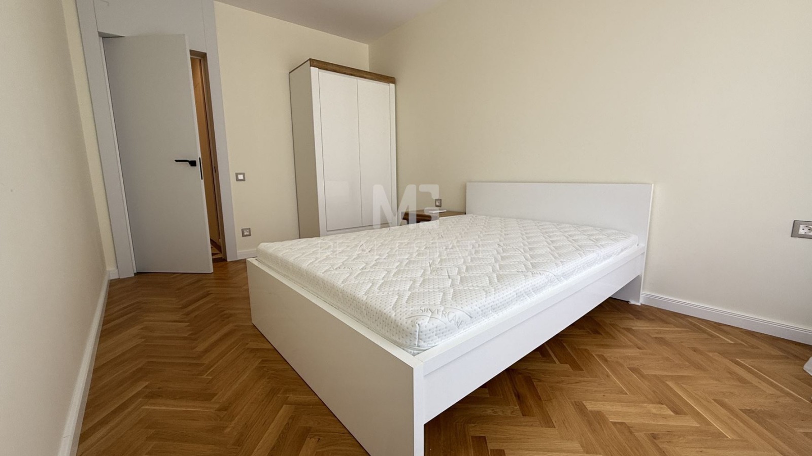 Дава под наем 3-СТАЕН, гр. София, Център, снимка 10 - Апартаменти - 54136997