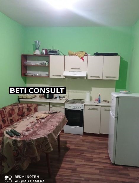 Дава под нем  Стая, град София, Център •  400 лв. • ID 60603637 — holmes.bg - [1] 