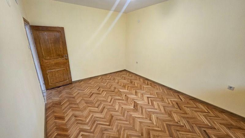 Дава под наем 2-СТАЕН, гр. София, Иван Вазов, снимка 2 - Апартаменти - 52413079