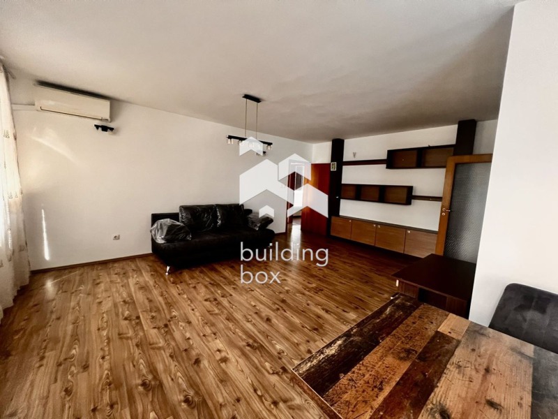 Издаје се  2 спаваће собе Софија , Лозенец , 101 м2 | 62529021 - слика [2]