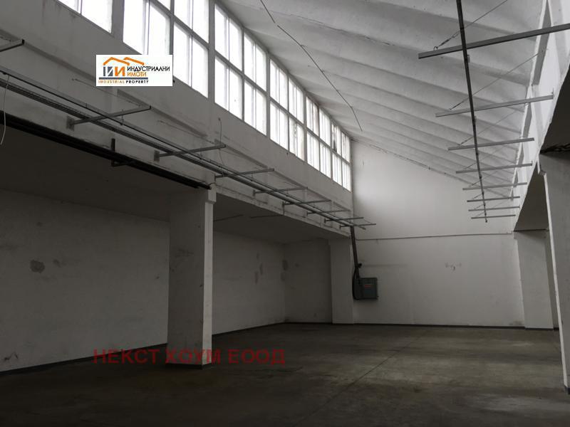 K pronájmu  Úložný prostor Plovdiv , Industrialna zona - Sever , 1650 m2 | 43701165 - obraz [4]