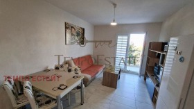 1 quarto Briz, Varna 3