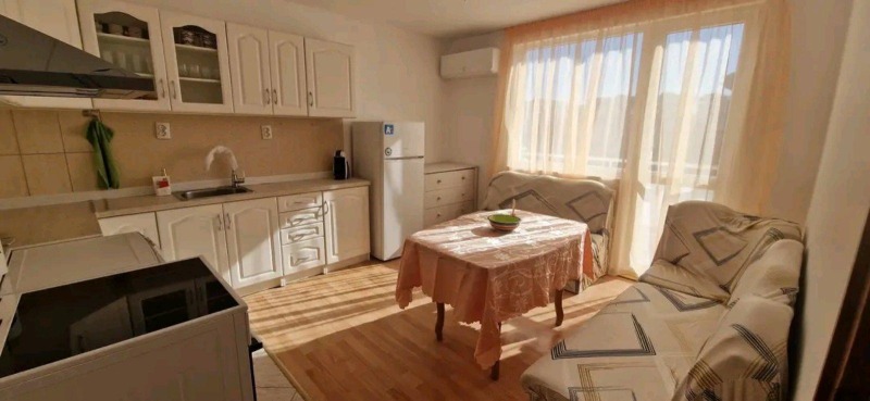 Para alugar  2 quartos Plovdiv , Kiutchuk Parij , 90 m² | 59896593 - imagem [2]
