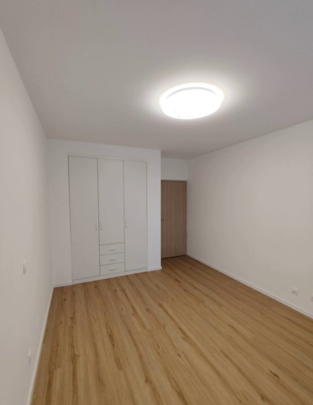 Дава под наем 3-СТАЕН, гр. София, Връбница 1, снимка 6 - Апартаменти - 54341004