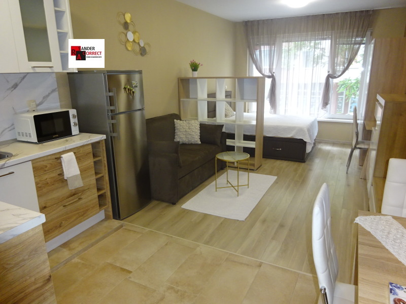 Издаје се  Студио Софија , Обориште , 45 м2 | 99428160