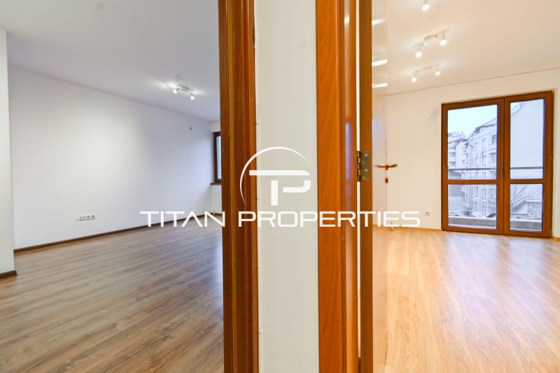 Дава под наем 2-СТАЕН, гр. София, Център, снимка 8 - Апартаменти - 51588543