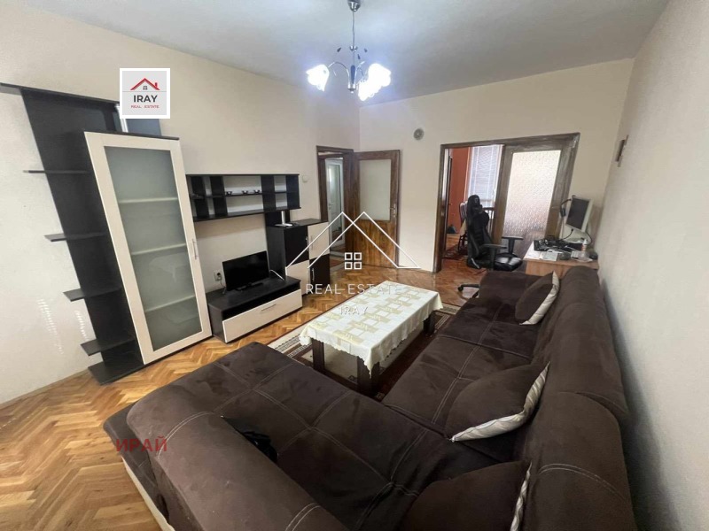 Дава под наем 4-СТАЕН, гр. Стара Загора, Център, снимка 2 - Апартаменти - 53497560