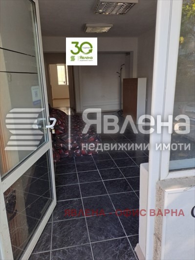 Da affittare  Negozio Varna , Sportna zala , 46 mq | 58419777 - Immagine [2]