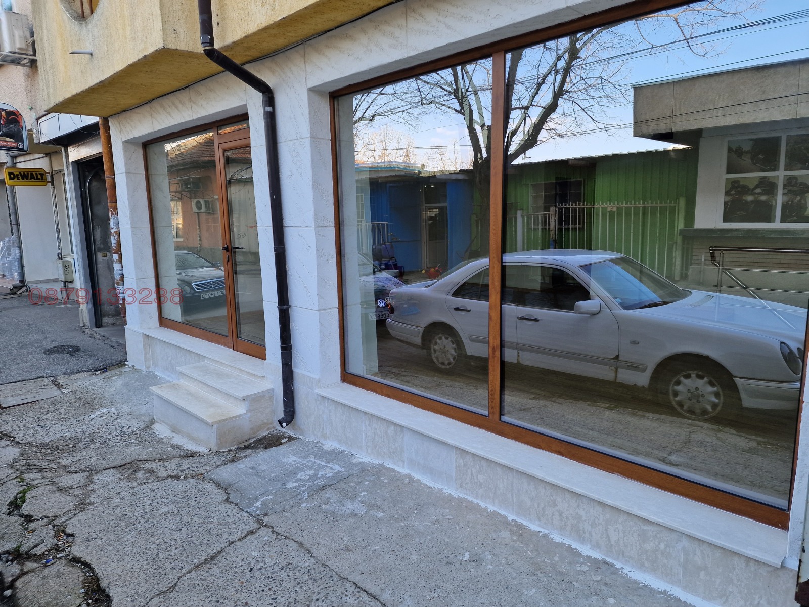 Дава под наем МАГАЗИН, гр. Враца, Център, снимка 3 - Магазини - 55066140