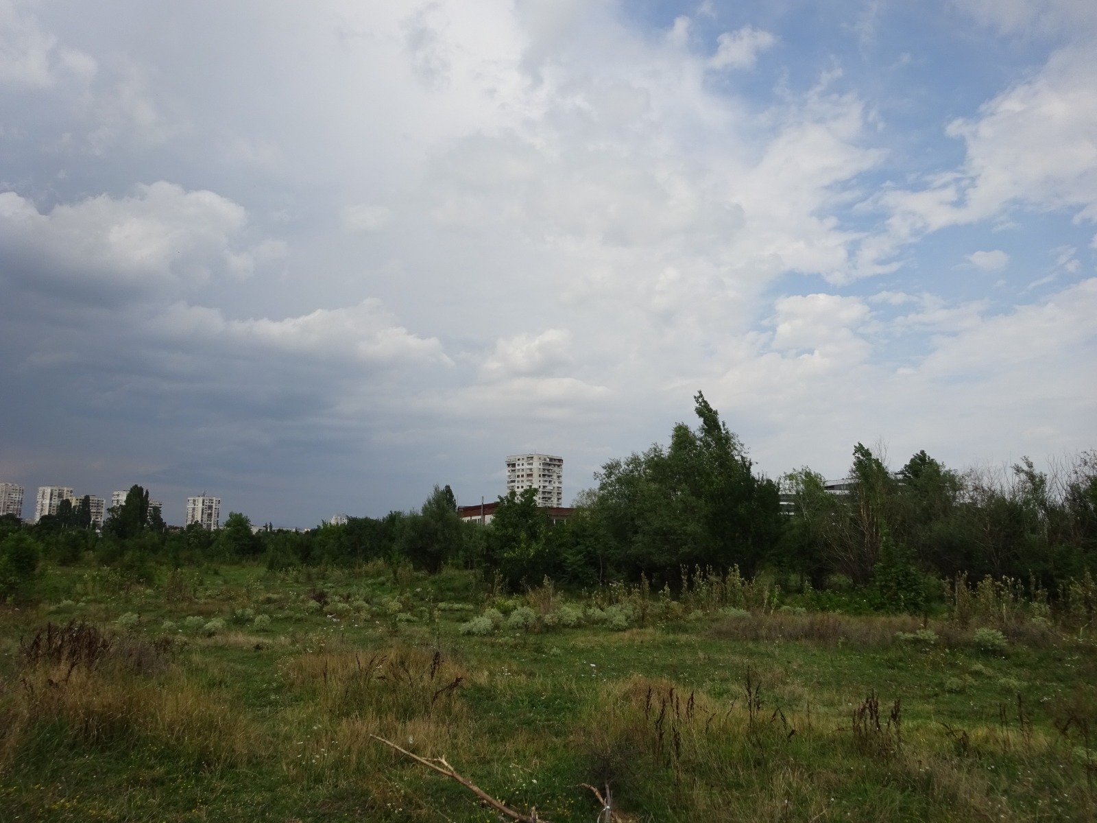 Дава под наем МЯСТО, гр. София, Красна поляна 2, снимка 3 - Парцели - 55062162