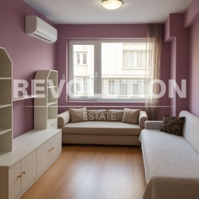 1 quarto Cveten kvartal, Varna 1