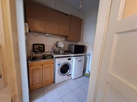 Kamer Banisjora, Sofia