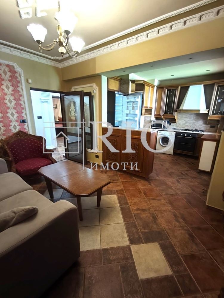 В аренду  1 спальня Пловдив , Кършияка , 70 кв.м | 79651183 - изображение [4]