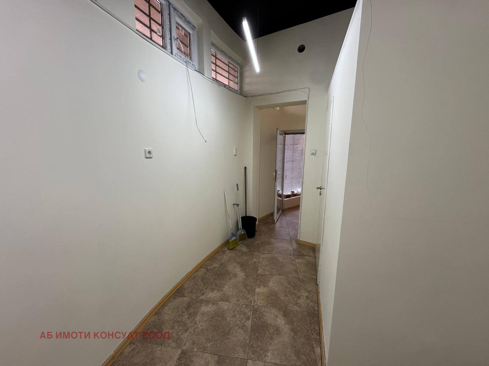 Дава под наем ОФИС, гр. София, Надежда 2, снимка 8 - Офиси - 53614167