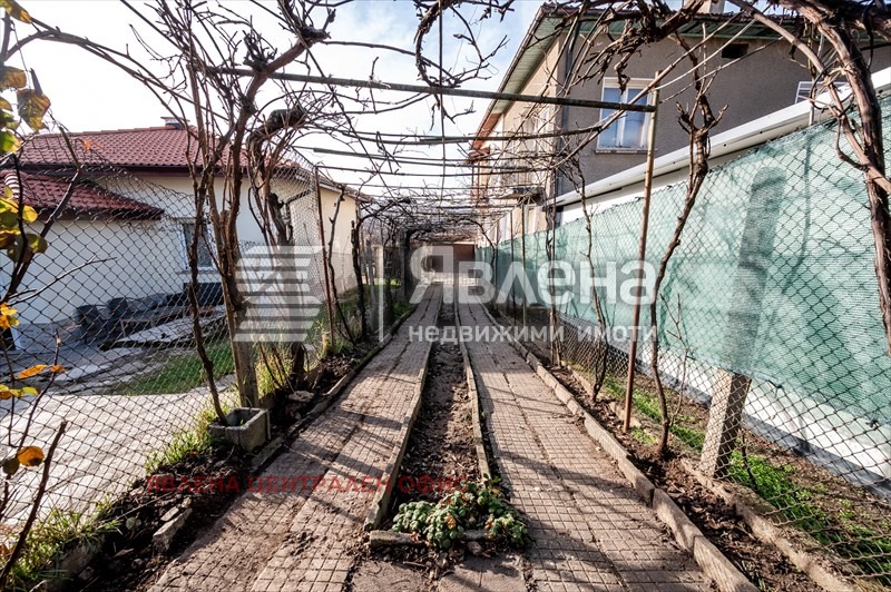 Дава под наем ЕТАЖ ОТ КЪЩА, гр. Перник, Църква, снимка 3 - Етаж от къща - 53426523