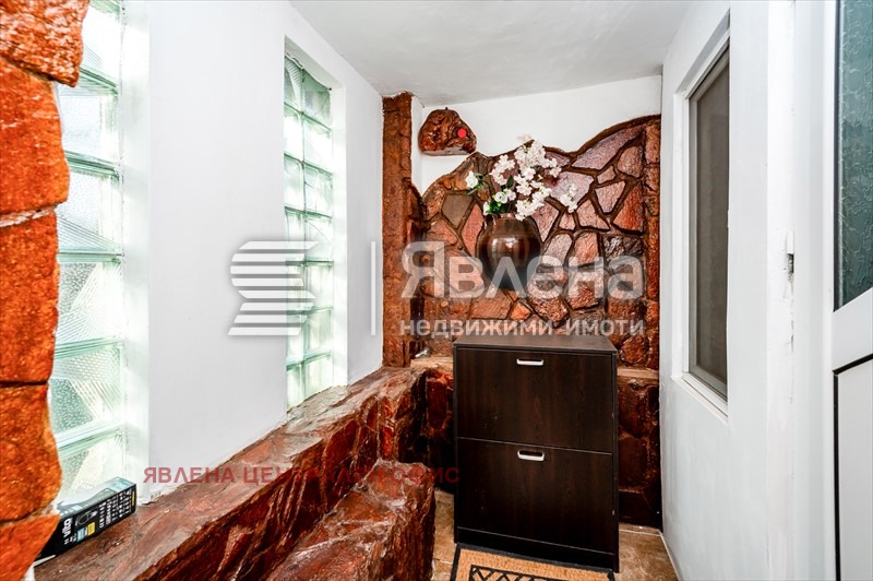 Дава под наем ЕТАЖ ОТ КЪЩА, гр. Перник, Църква, снимка 8 - Етаж от къща - 53426523