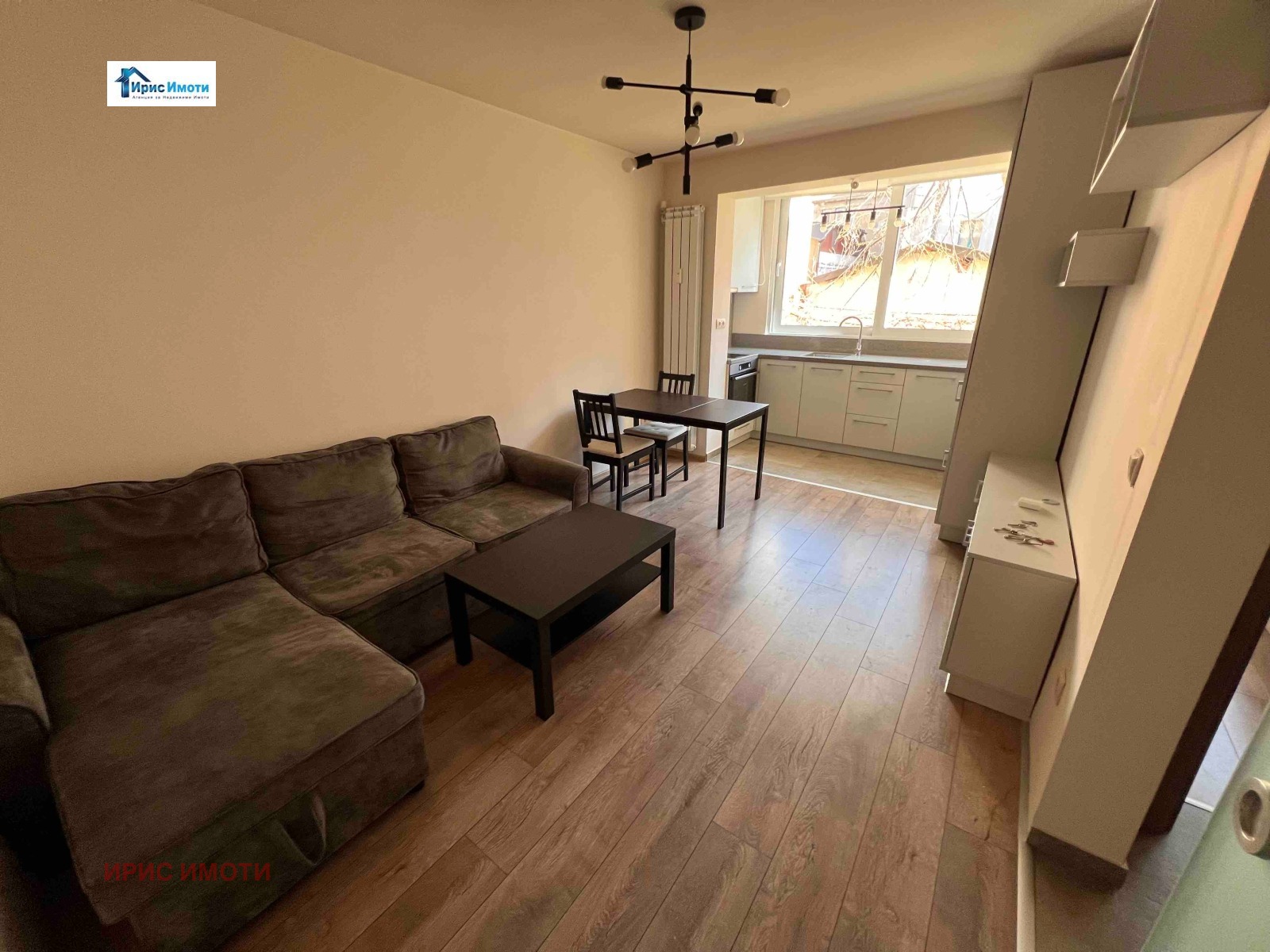 Дава под наем 2-СТАЕН, гр. София, Център