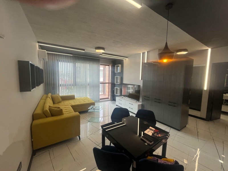 Издаје се  1 спаваћа соба Софија , Крастова вада , 67 м2 | 89695749