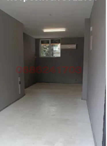 Kiralık  Mağaza Sofia , Reduta , 45 metrekare | 55211037 - görüntü [2]