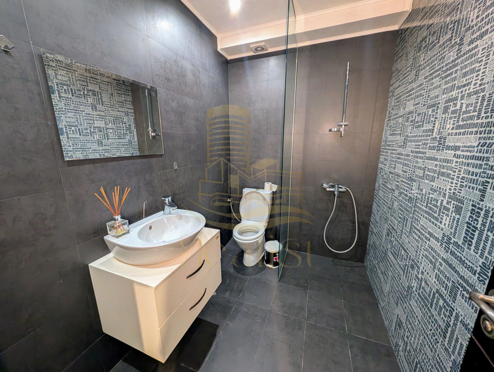 Дава под наем 2-СТАЕН, гр. София, Изгрев, снимка 10 - Апартаменти - 53985631