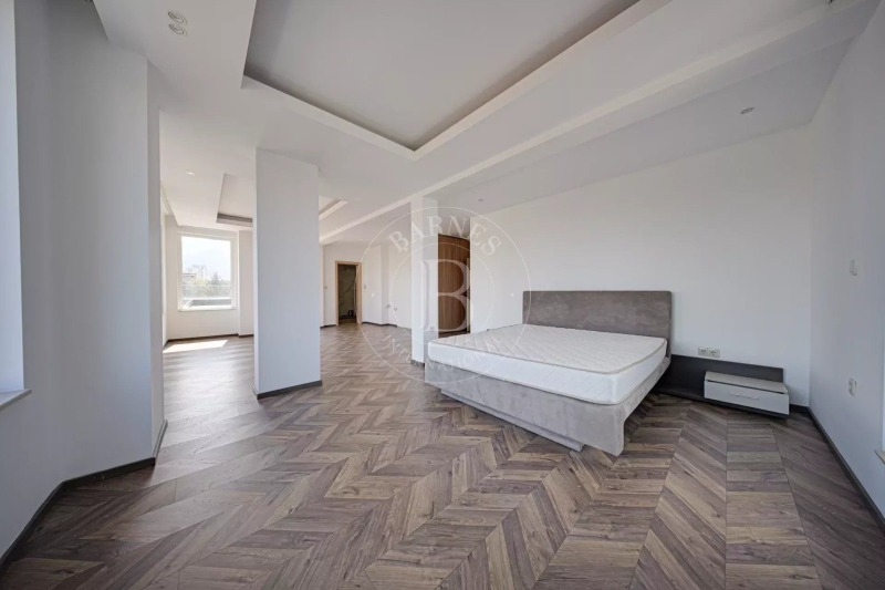 Para alugar  Casinha Sofia , Lozenec , 350 m² | 50754558 - imagem [11]
