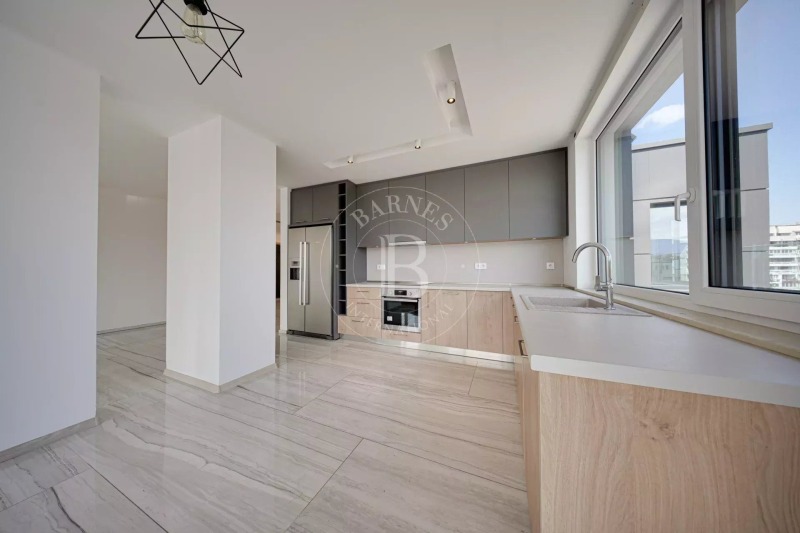 Para alugar  Casinha Sofia , Lozenec , 350 m² | 50754558 - imagem [5]