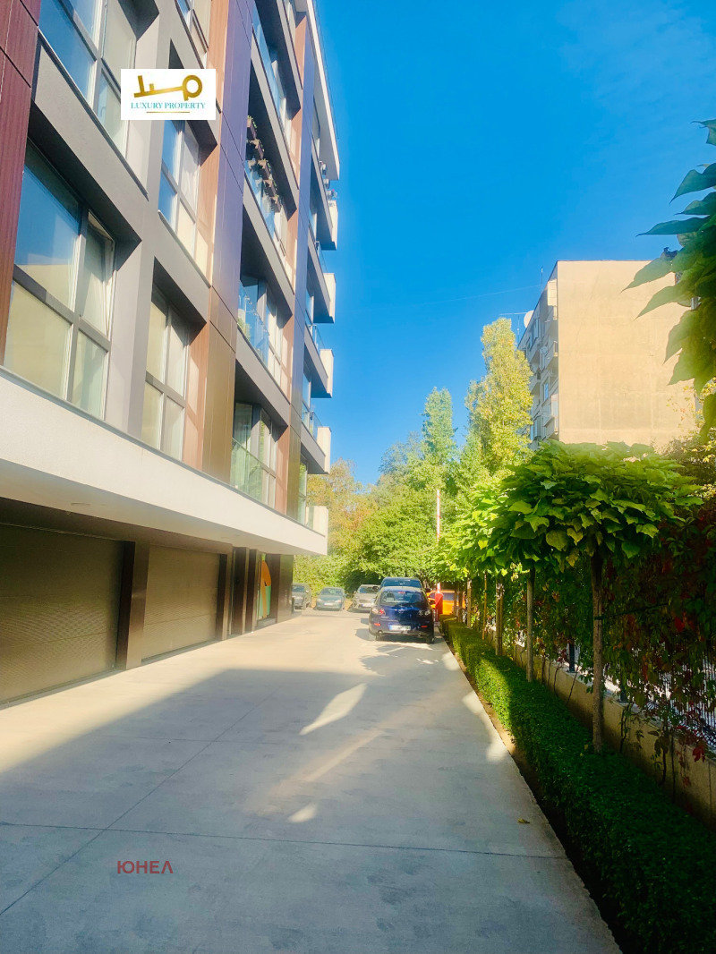 Дава под наем ГАРАЖ, ПАРКОМЯСТО, гр. София, Борово, снимка 3 - Гаражи и паркоместа - 52276405