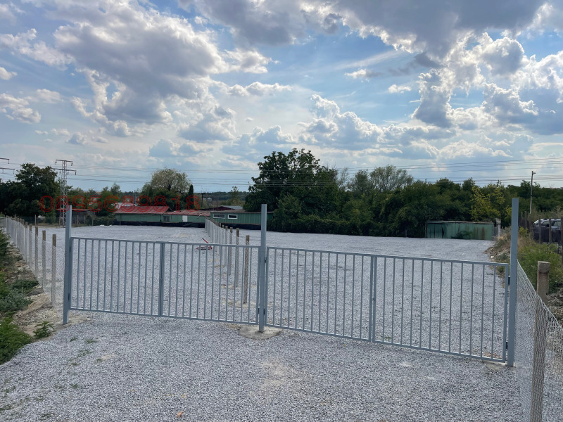 Дава под наем МЯСТО, гр. Шумен, Басейна, снимка 2 - Парцели - 52782390