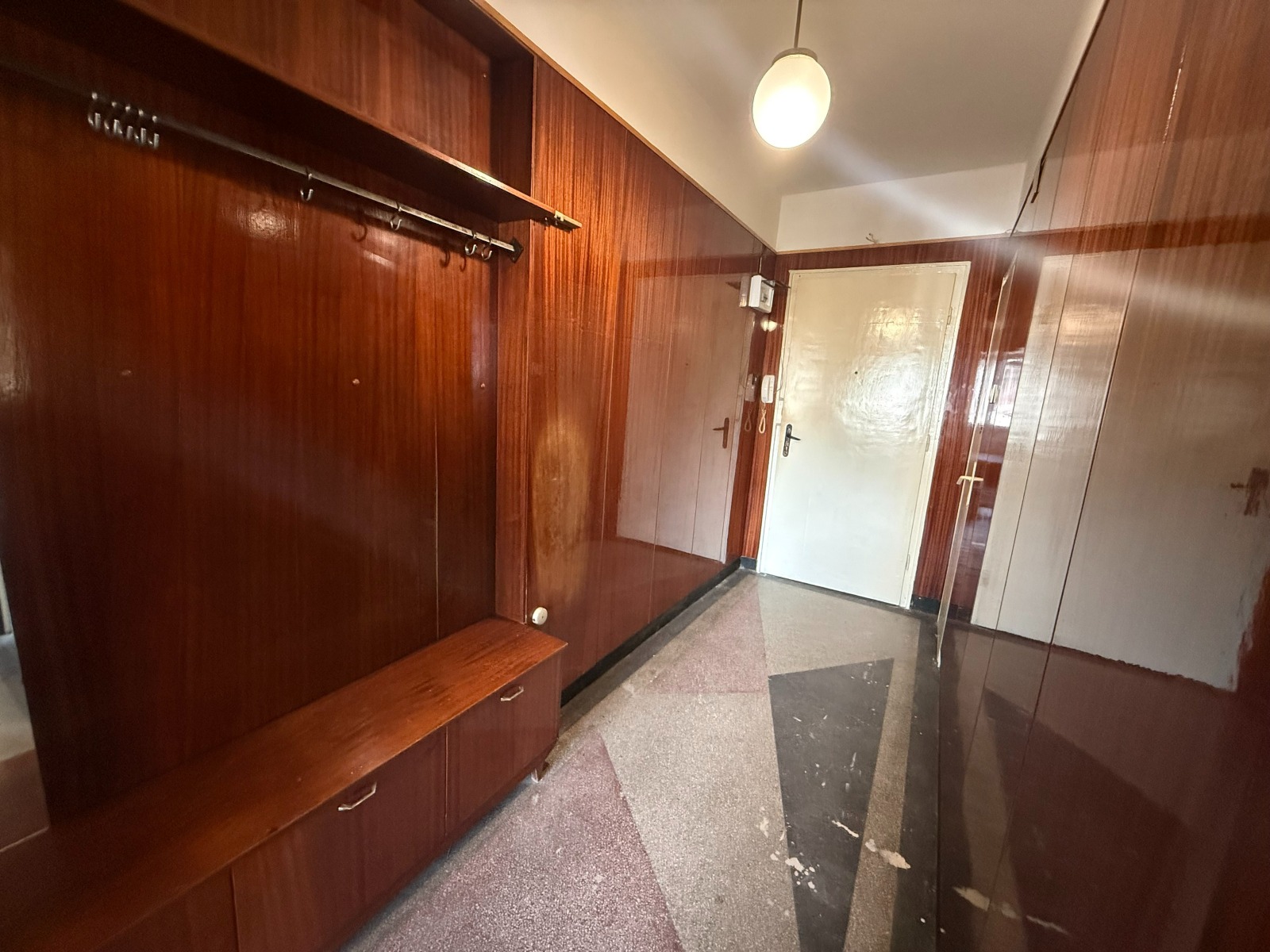 Дава под наем 2-СТАЕН, гр. Габрово, Център, снимка 8 - Апартаменти - 54738137
