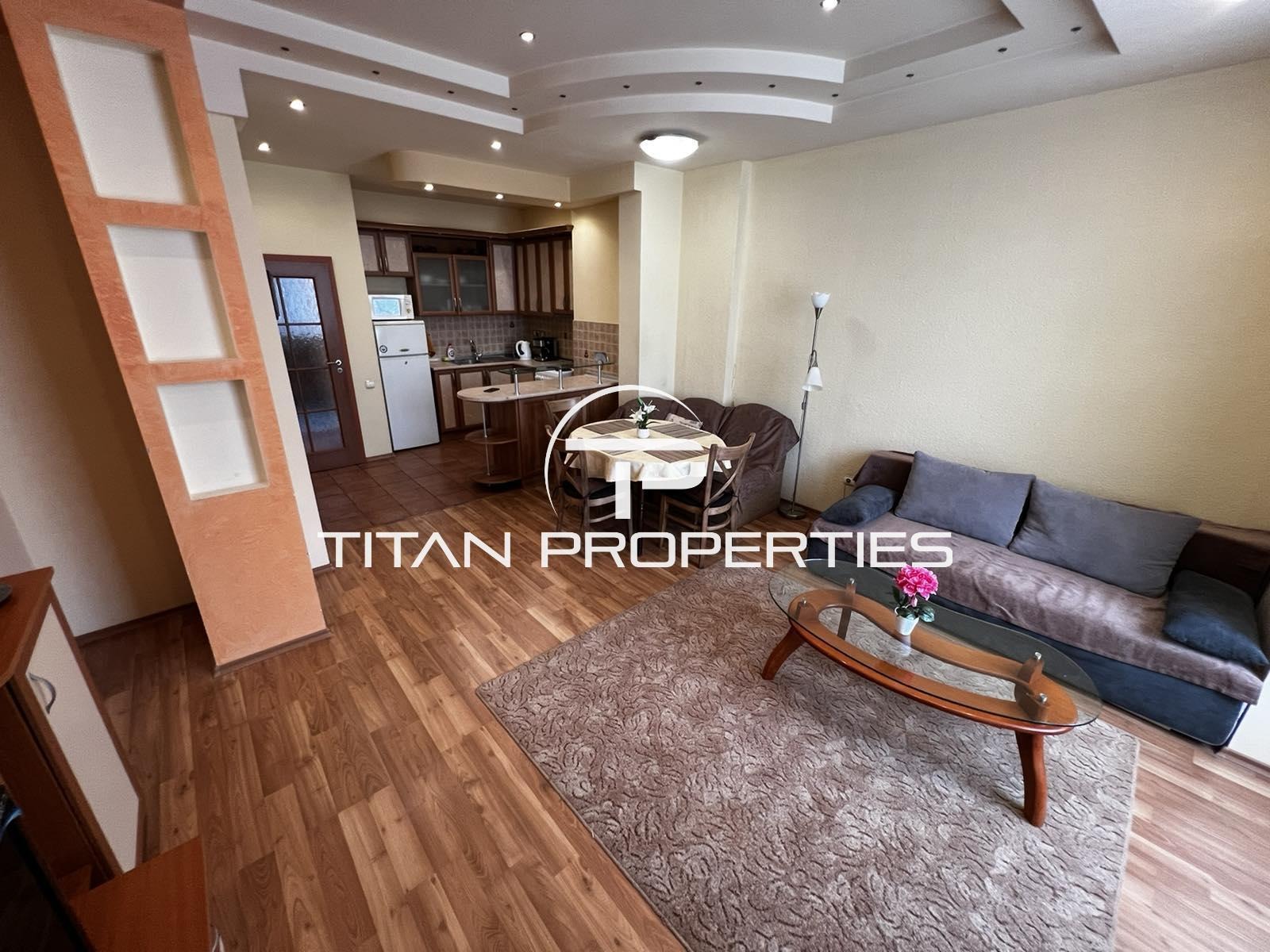 Дава под наем 4-СТАЕН, гр. Бургас, Център