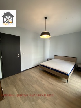 2 Schlafzimmer Zentar, Sofia 4