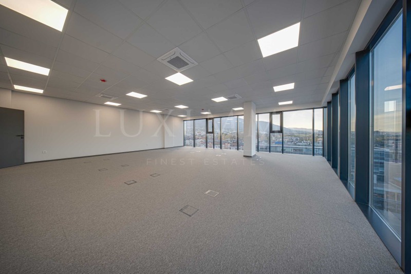 Дава под наем ОФИС, гр. София, Малинова долина, снимка 12 - Офиси - 52302909