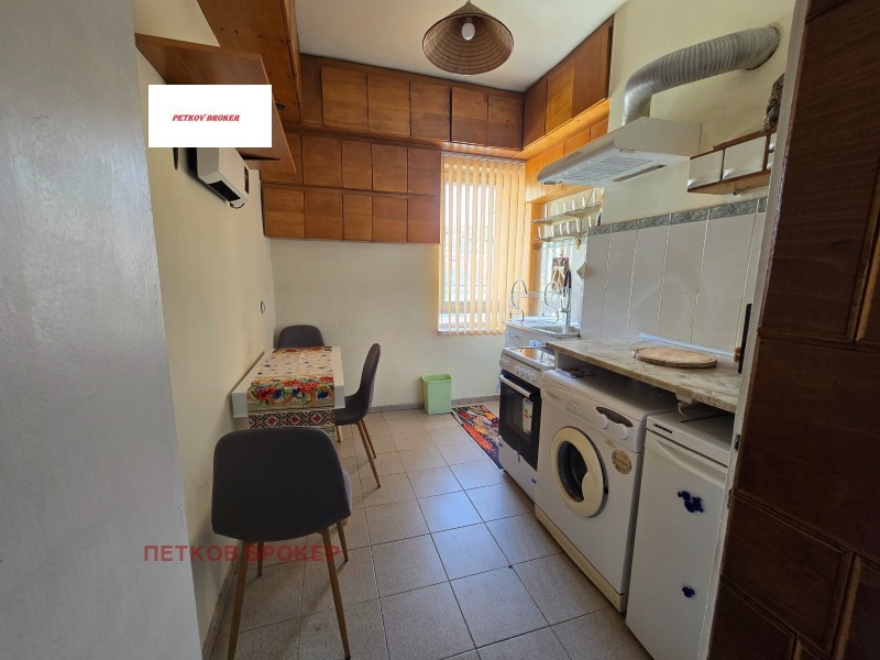 Дава под Наем 2-СТАЕН в град София, Център - 65 кв.м / 600 € » 1 173.50 лв., ПЕТКОВ БРОКЕР