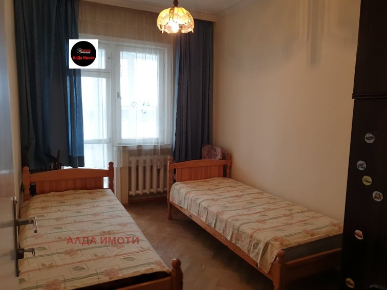A louer  3 chambres Sofia , Geo Milev , 140 m² | 45976912 - image [10]