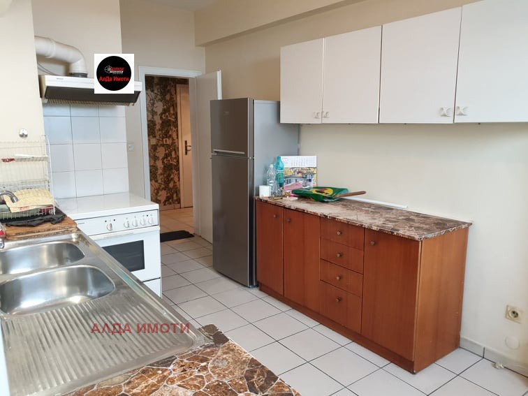 A louer  3 chambres Sofia , Geo Milev , 140 m² | 45976912