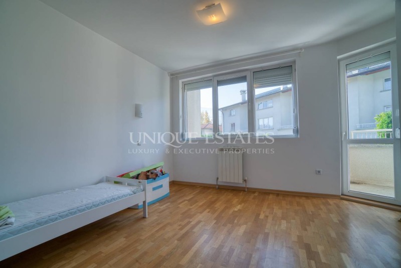 Дава под наем  Къща град София , Кръстова вада , 292 кв.м | 28251335 - изображение [8]