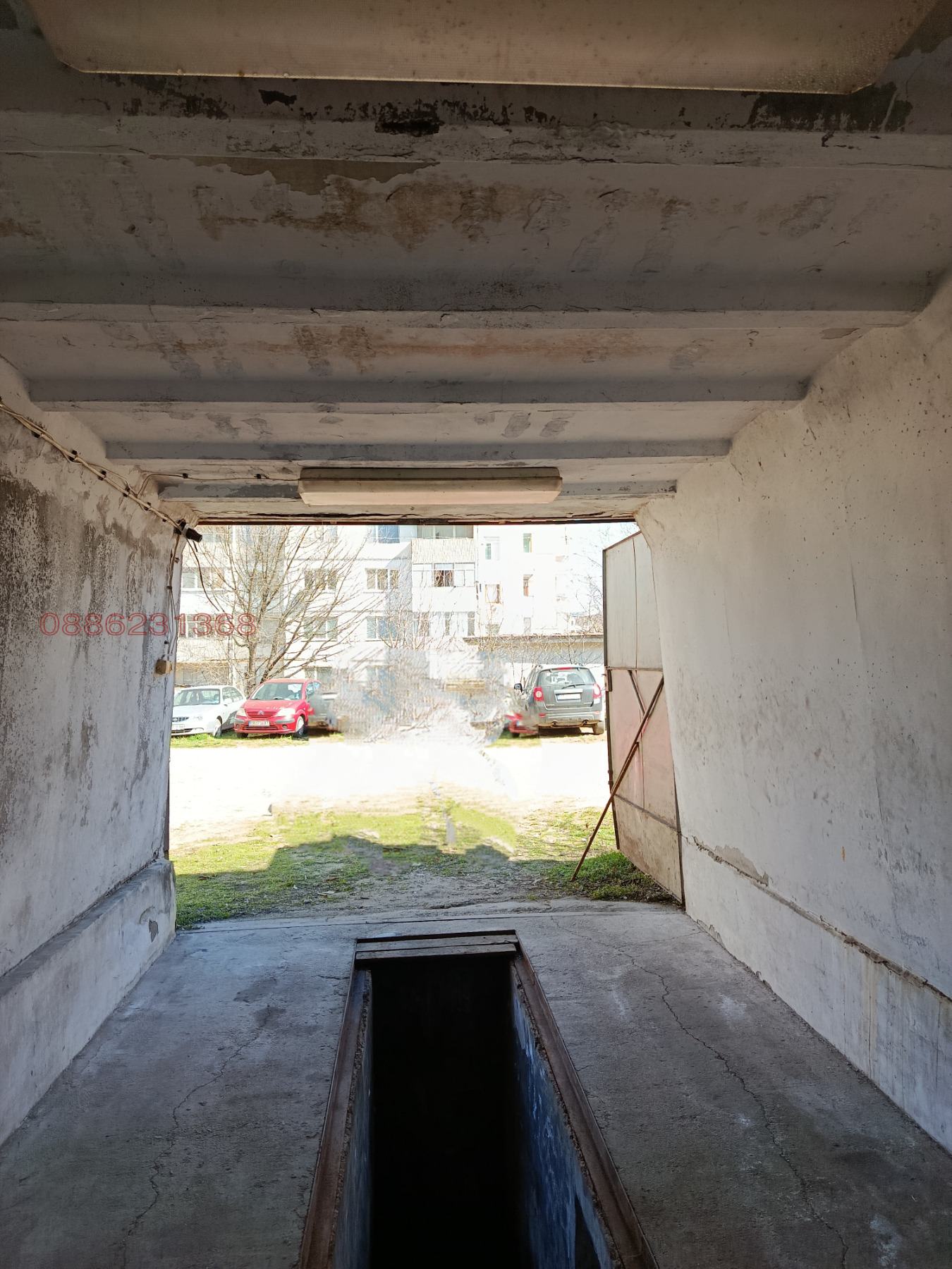 Дава под наем ГАРАЖ, ПАРКОМЯСТО, гр. Ловеч, Младост, снимка 2 - Гаражи и паркоместа - 53783665