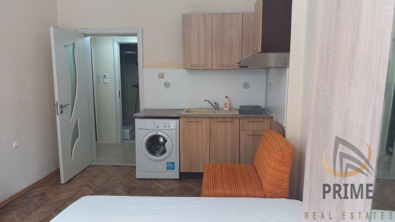 Til leie  Studio Burgas , Tsentar , 30 kvm | 79083352