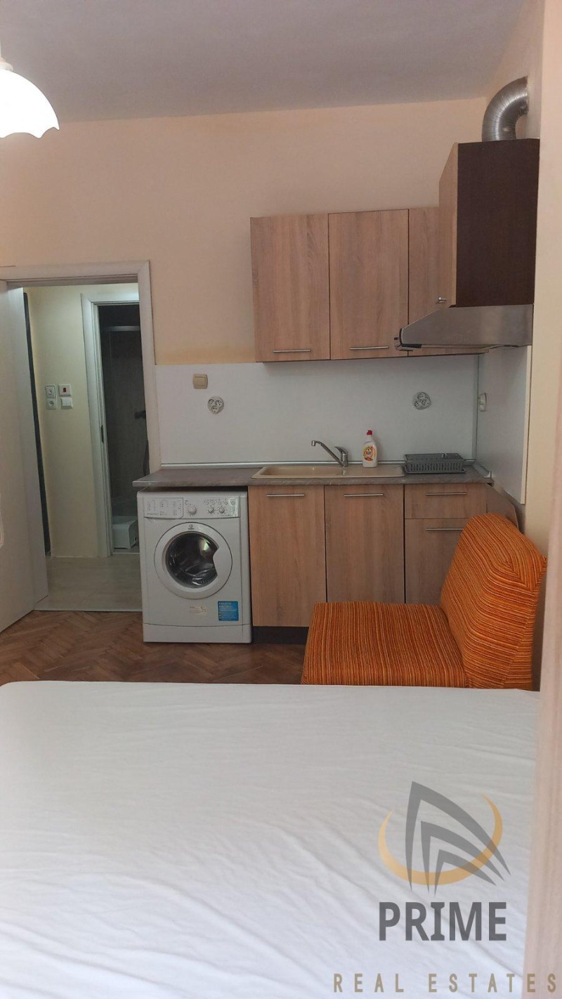 Til leie  Studio Burgas , Tsentar , 30 kvm | 79083352 - bilde [3]
