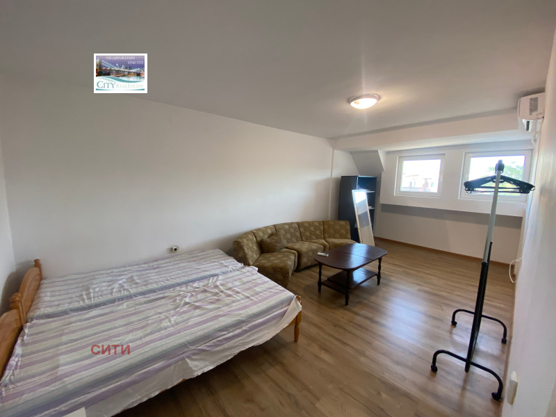 Zu vermieten  1 Schlafzimmer Plowdiw , Karschijaka , 60 qm | 81121508